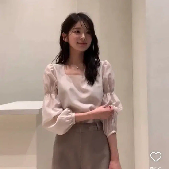 [BUNJANG] SIE Glain Square Shirring Blouse / sie 글렌 스퀘어 셔링 블라우스