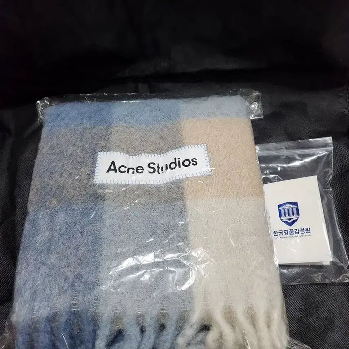 [BUNJANG] Acne Studios Mohair Scarf Pastel Blue Beige / 정품 아크네 스튜디오 모헤어 머플러 파스텔 블루 베이지
