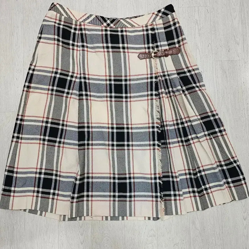 [BUNJANG] Daks Check Pattern Skirt Size 29 / 닥스 스커트 29 사이즈