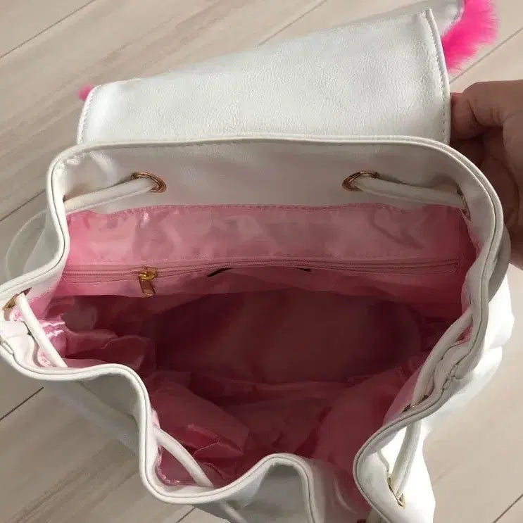[BUNJANG] Banana Chips Pink Heart Fur Backpack / 바나나칩스 핑크 하트 털 가방 백팩 빈티지 가방