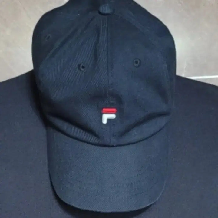 [BUNJANG] FILA Black Cap Hat / FILA 선명한 캡모자