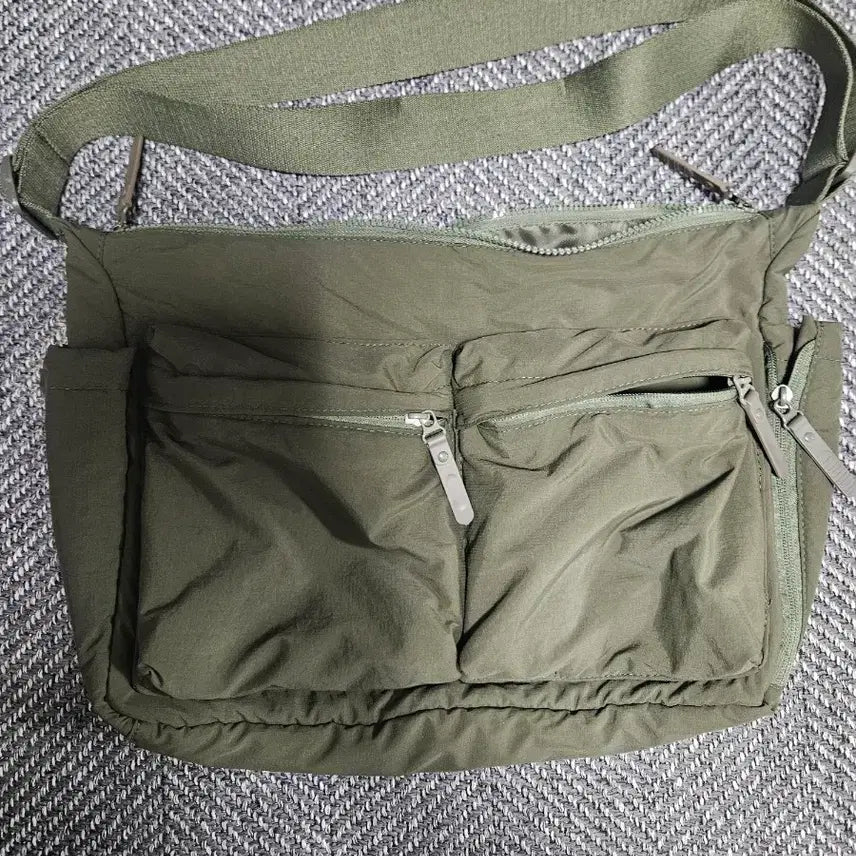 [BUNJANG] No Brand Porter Bag Khaki / 노브랜드 포터백