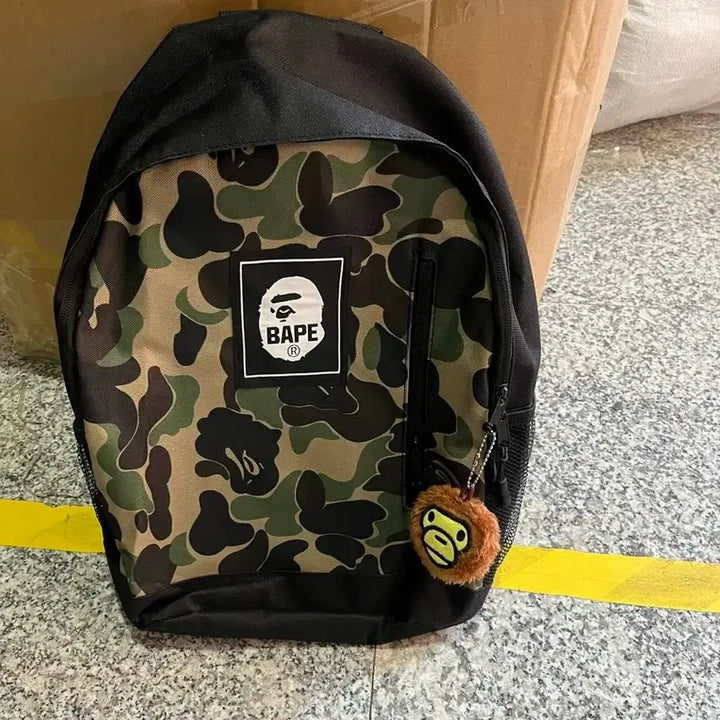 [BUNJANG] Bape Magazine Supplement Backpack and Keyrings Set / 베이프 일본잡지부록 백팩 키링2개