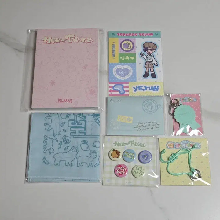 [SOLD OUT] 플레이브 2026 시즌그리팅(다이어리,스티커,스카프,뱃지,팔찌,키링 등)