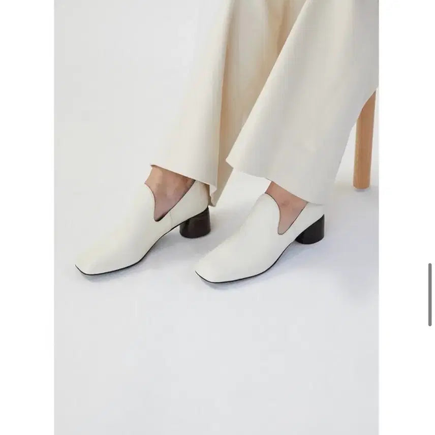 [BUNJANG] Kierei Square Loafers White Leather / 키에레이 스퀘어 로퍼 36