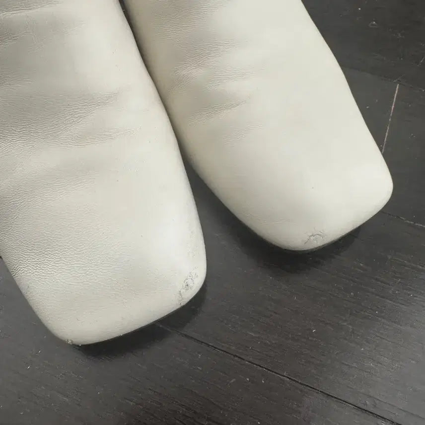 [BUNJANG] Kierei Square Loafers White Leather / 키에레이 스퀘어 로퍼 36