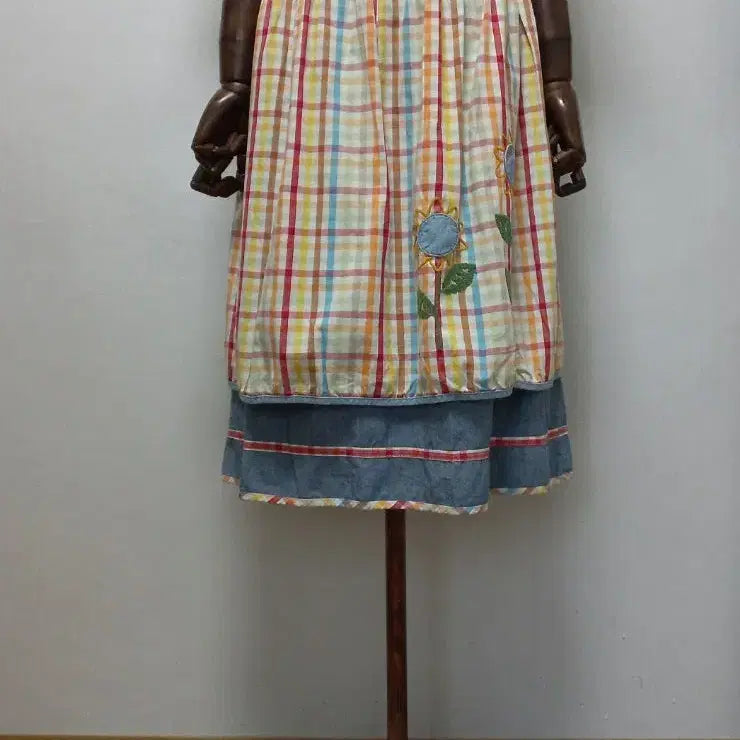 [BUNJANG] Denim Check Embroidered Midi Skirt / 데님 체크 배색 자수 스커트