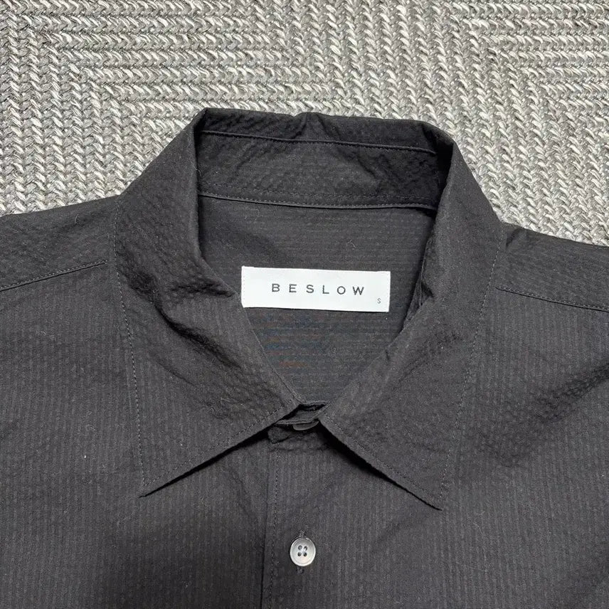 [SOLD OUT] Beslow 블랙 긴팔 셔츠(S)