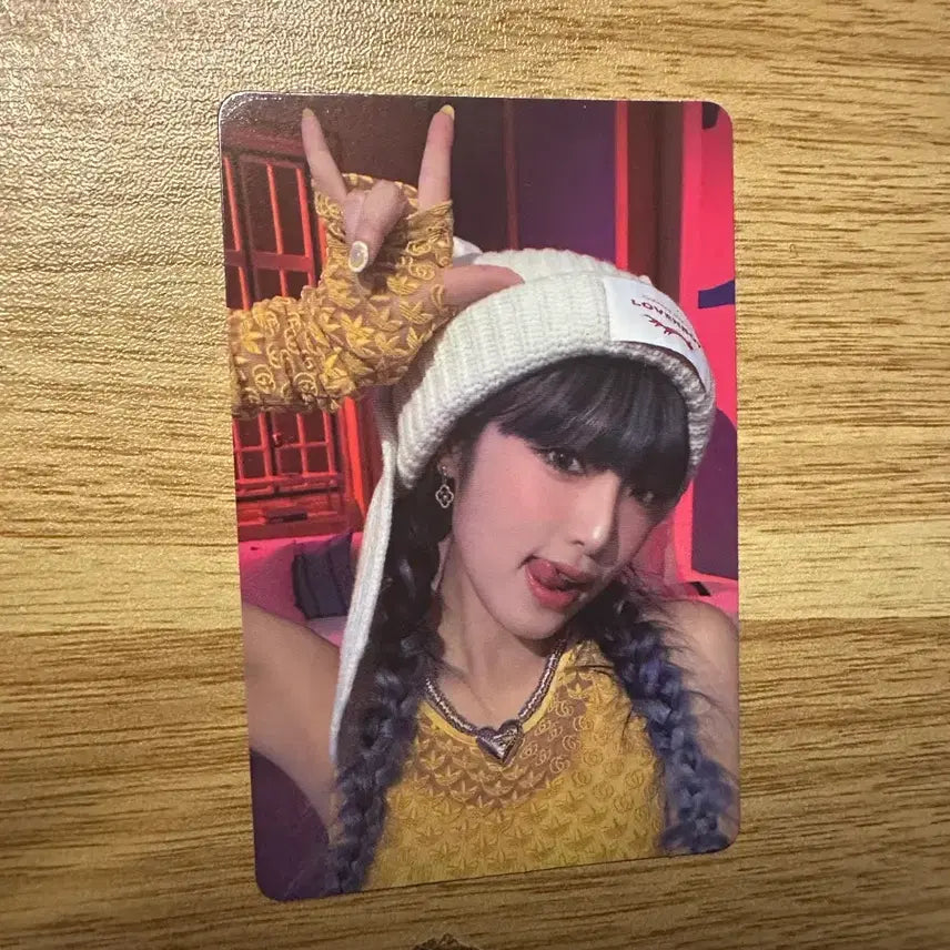 [BUNJANG] Choi Yena Showcase Photocard / 최예나 쇼케이스 포카 양도