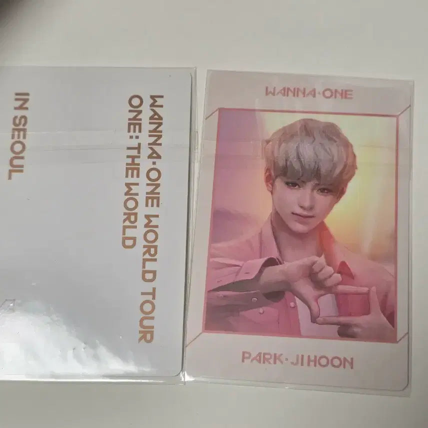 [BUNJANG] Wanna One Park Ji Hoon Photocard Bundle Set / 워너원 박지훈 포카 2장 일괄
