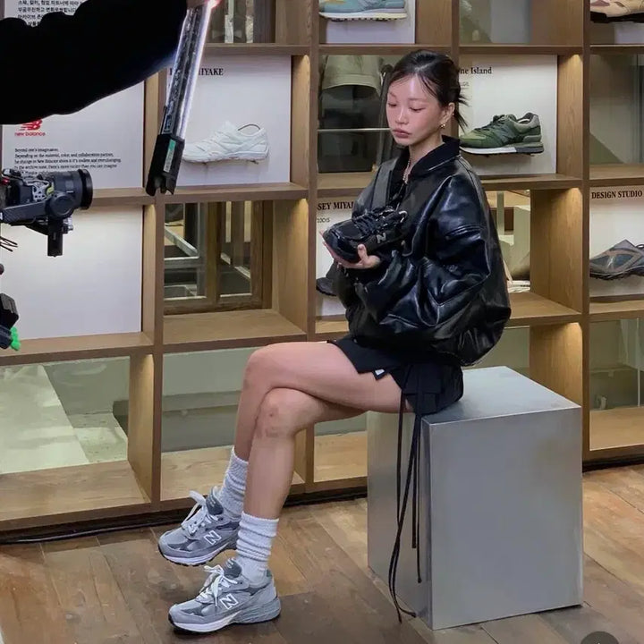[BUNJANG] Slowments Leather Bomber Jacket MA-1 / 슬로우가먼츠 패딩 레더 봄버 자켓 MA-1 (설쁘 착용)