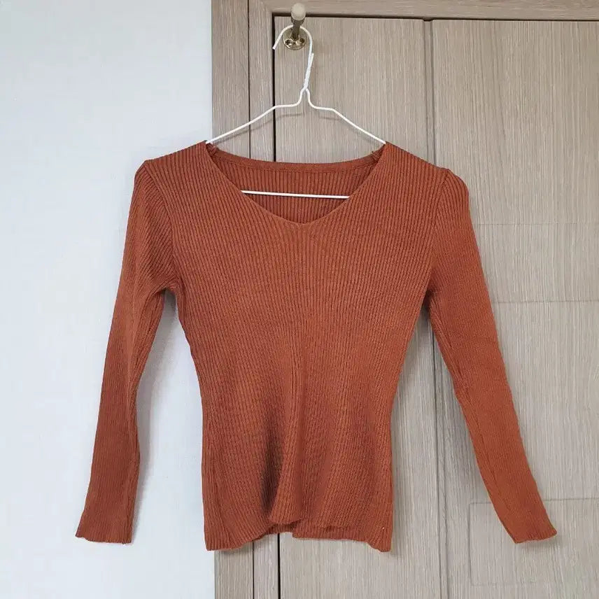 [BUNJANG] Spandex Knit Top / 가을 스판 니트(에이블리 블랙업 김아홉 98도씨 앤드모어 크림치즈마켓