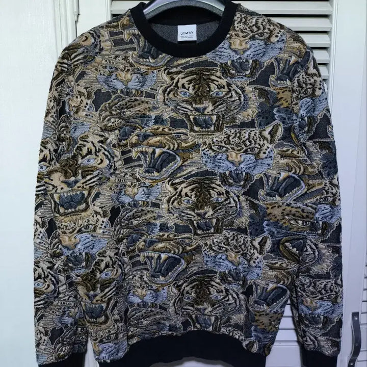 [BUNJANG] Zara Tiger Crewneck Sweatshirt / USA L 자라 타이거 크루넥 스웨트 맨투맨