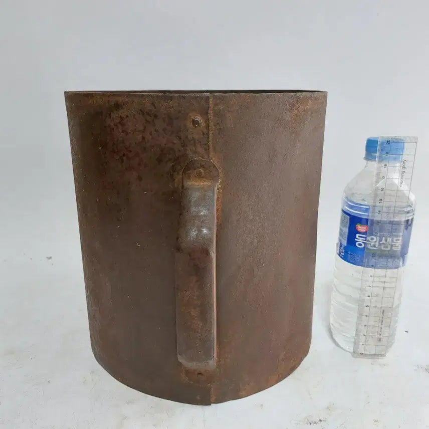 [BUNJANG] Vintage Tin Mal-tong Measure / 옛날 양철 말통 - 근대사. 소품용. 만물당