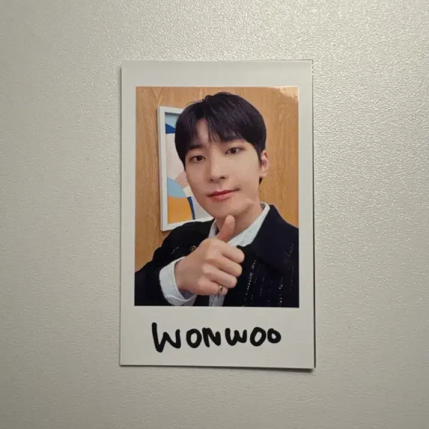 [SOLD OUT] 홀리데이 원우 포카