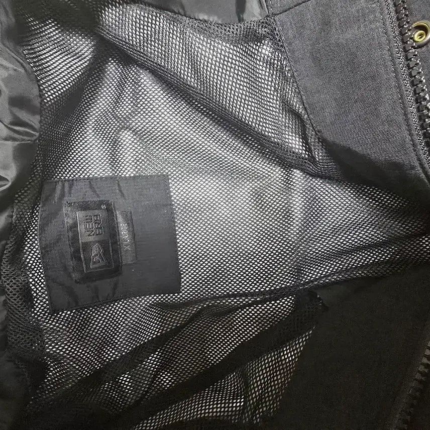 [SOLD OUT] 뉴에라 JAPAN 블랙라벨 (XL) 필드 후드 바람막이