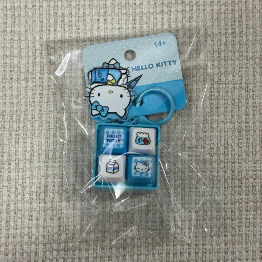 [BUNJANG] Hello Kitty Keycap Keyring New Product / 헬로키티 키캡 키링 새상품