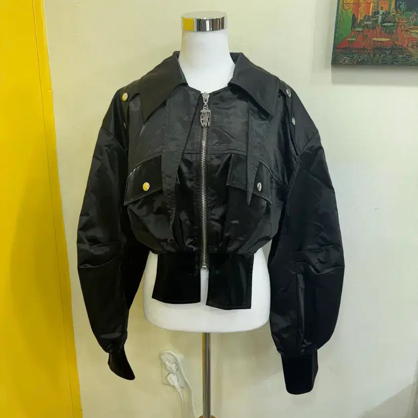 [BUNJANG] Dream Architect Cropped Structured Jumper - Black / 드림아키텍트 크롭 구조 점퍼 블랙 / 하이패션 스트릿 무드