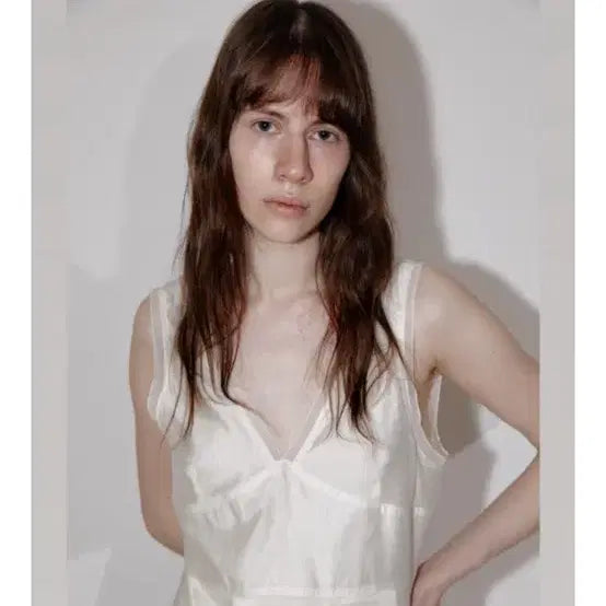 [BUNJANG] Parbang Deep V-Neck Dress Small / 파르벵 딥 브이넥 원피스 스몰