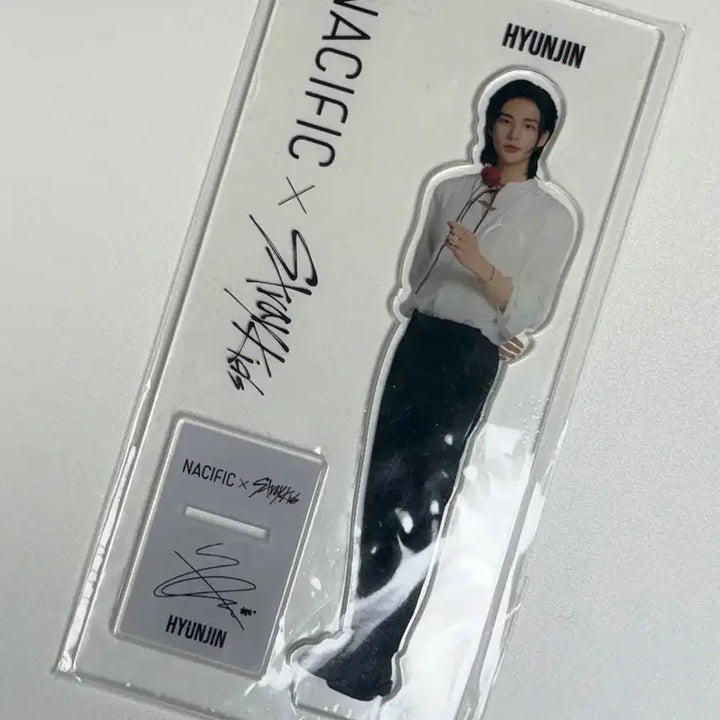 [BUNJANG] Stray Kids Hyunjin Acrylic Stand Sealed / (미개봉) 현진 네시픽 아크릴 스탠드 straykids hyunjin