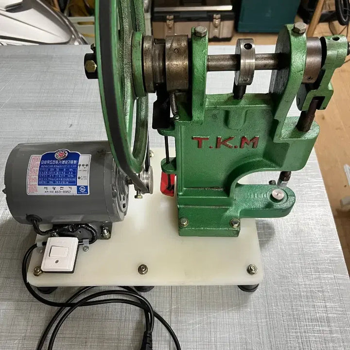 [BUNJANG] Used Semi-Automatic Eyelet Machine / 아일렛 반자동 기계 중고 중고