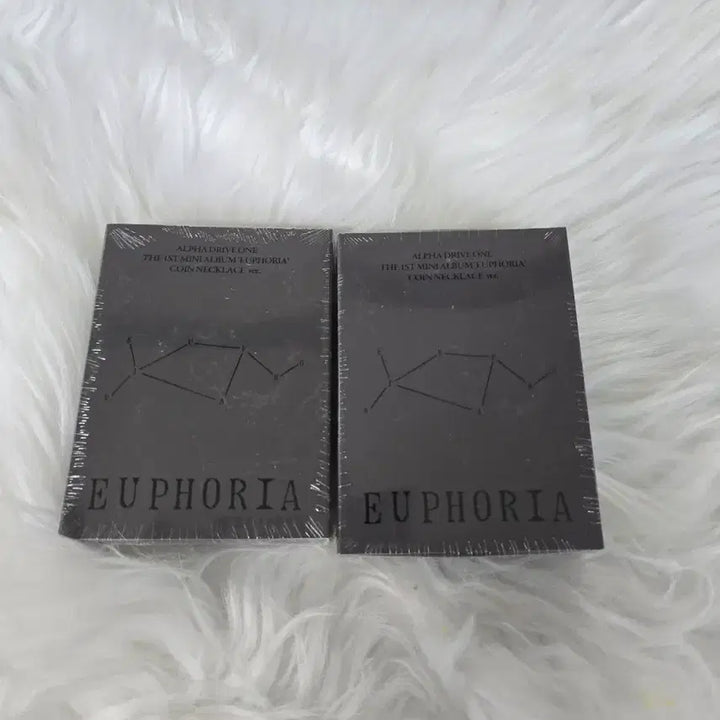 [BUNJANG] ALPHADRIVEONE Coin Necklace Version Album (Sealed) / 알파드라이브원 코인목걸이 버전 앨범 미개봉 새상품