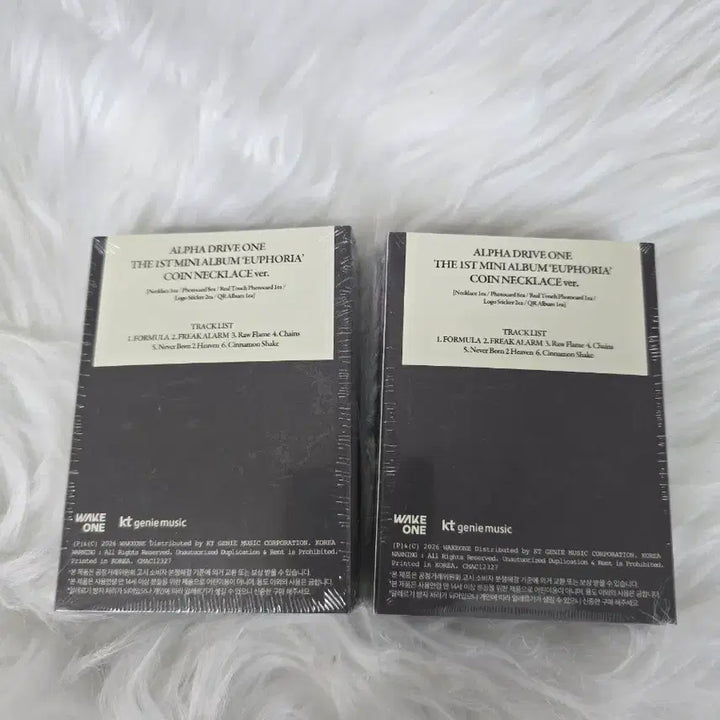 [BUNJANG] ALPHADRIVEONE Coin Necklace Version Album (Sealed) / 알파드라이브원 코인목걸이 버전 앨범 미개봉 새상품