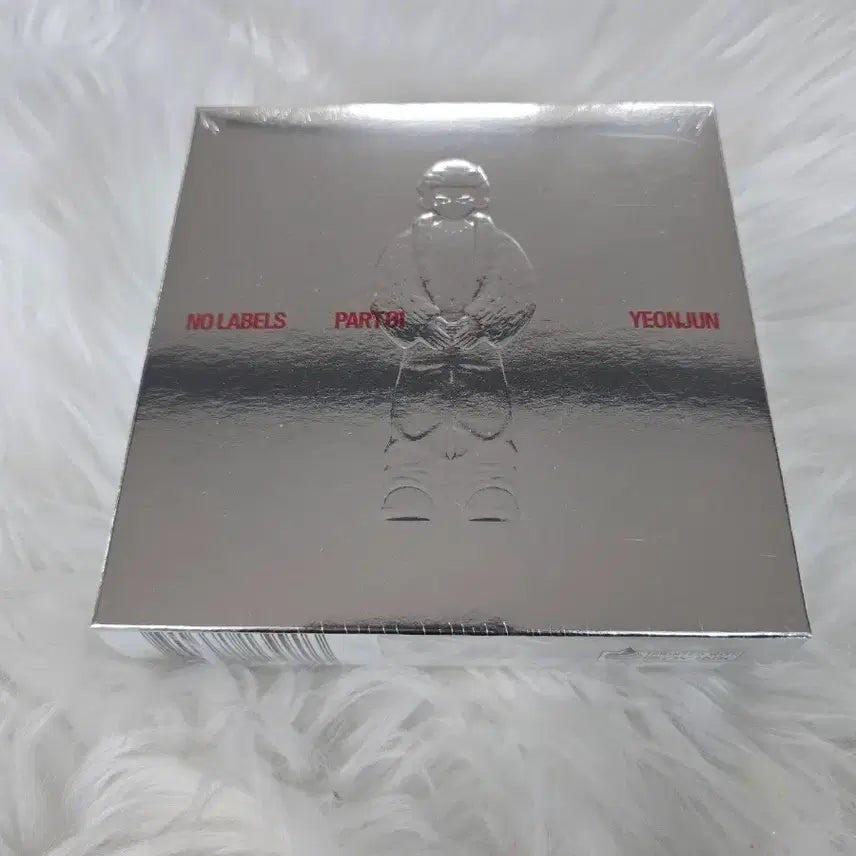 [BUNJANG] TXT Yeonjun No Labels Figure Version Sealed / txt 연준 no labels 피규어버전 미개봉 새상품