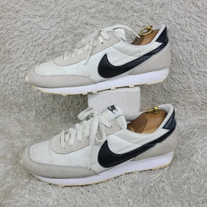[SOLD OUT] 구제짱짱맨 270 나이키 데이브레이크 스니커즈