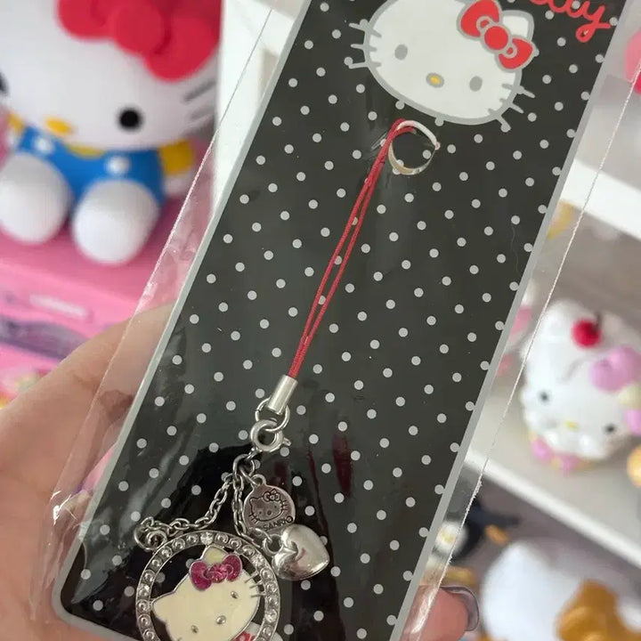 [BUNJANG] Hello Kitty Vintage Metal Strap Charm / 고전문구) 헬로키티 고전키티 메탈 스트랩