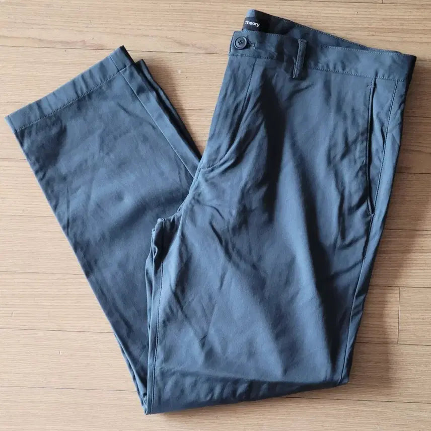 [BUNJANG] Theory Dark Gray Polyimide Trousers / 띠어리 바지