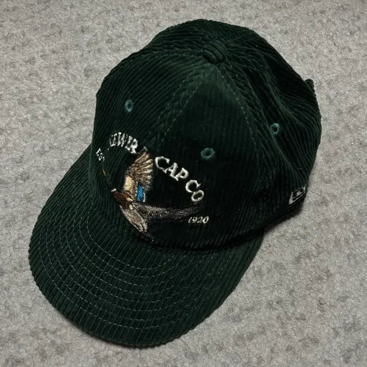 [BUNJANG] New Era Corduroy Hat / 뉴에라 코듀로이 모자 판매합니다