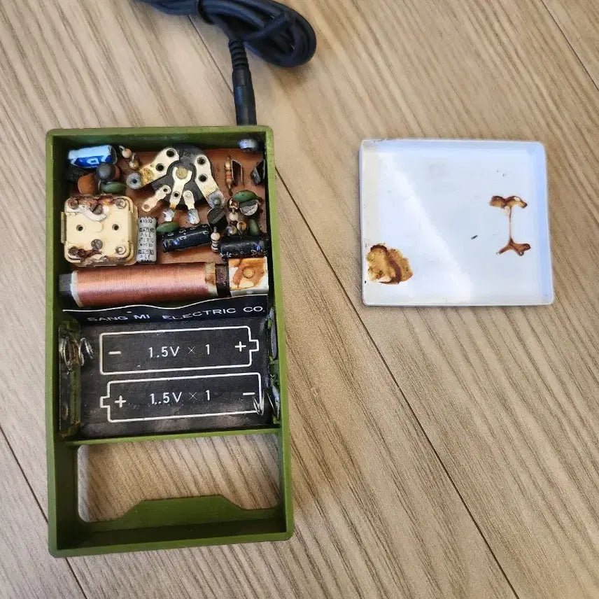 [SOLD OUT] ((근대사)) 롯데 휴대용 라디오
