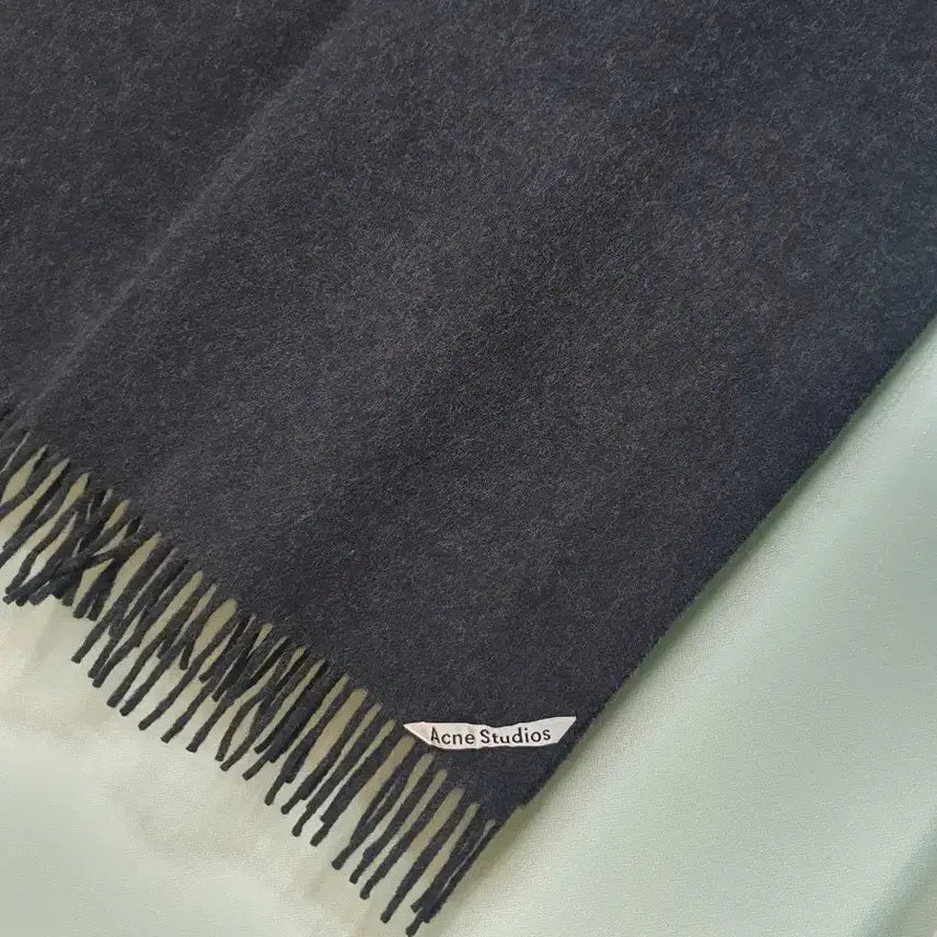 [BUNJANG] Acne Studios Wool Scarf / 아크네스튜디오 울 머플러