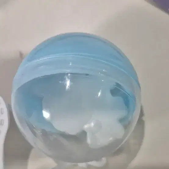 [SOLD OUT] 파란색 캡슐토이 랜덤 피규어