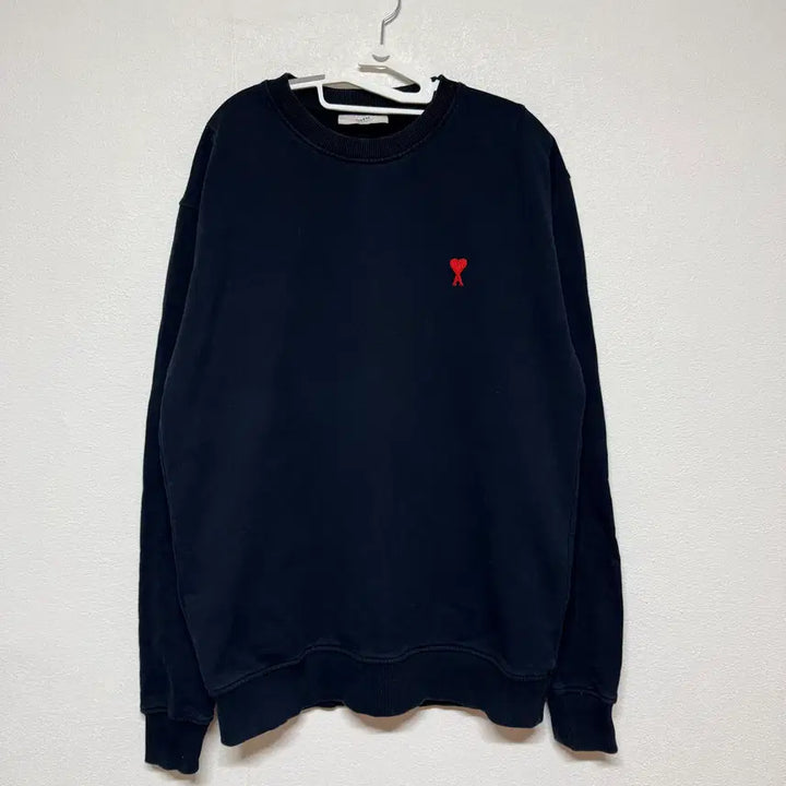 [BUNJANG] AMI Small Heart Logo Sweatshirt Black L / 아미 스몰 하트 로고 스웨트셔츠 블랙 맨투맨 L