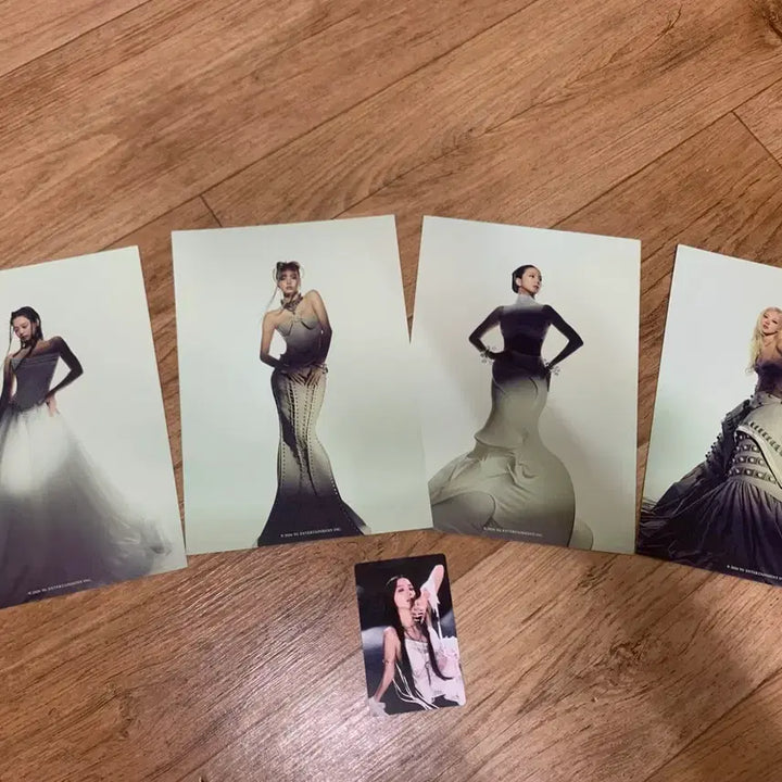 [BUNJANG] BLACKPINK Jisoo Photocard + Postcard Set / 국립중앙박물관 x 블랙핑크 엽서+지수 포카