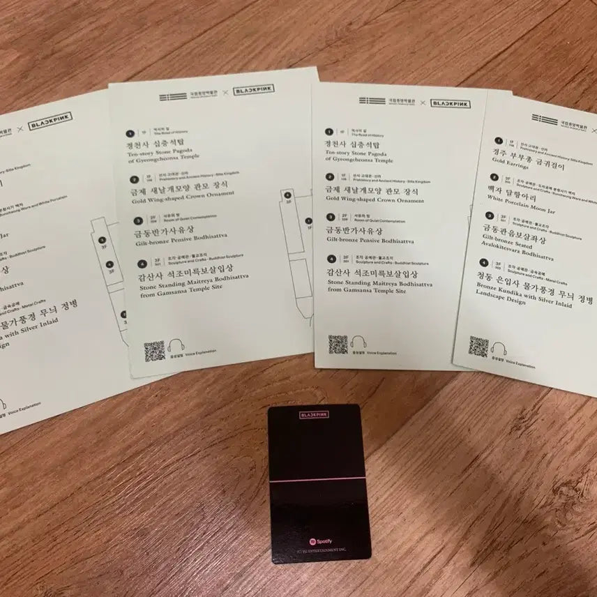 [BUNJANG] BLACKPINK Jisoo Photocard + Postcard Set / 국립중앙박물관 x 블랙핑크 엽서+지수 포카