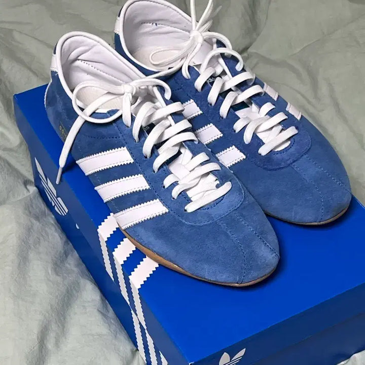 [BUNJANG] Adidas Tokyo Blue JI0179 / [245] 아디다스 도쿄 블루 JI0179