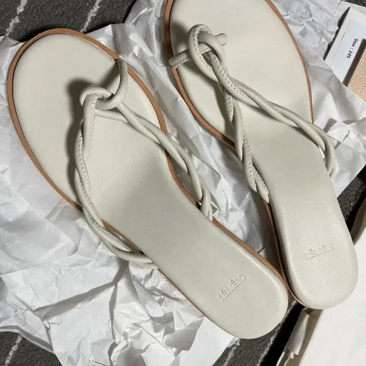 [BUNJANG] Remel Leather Thong Sandals / 레멜 가죽 쪼리샌들