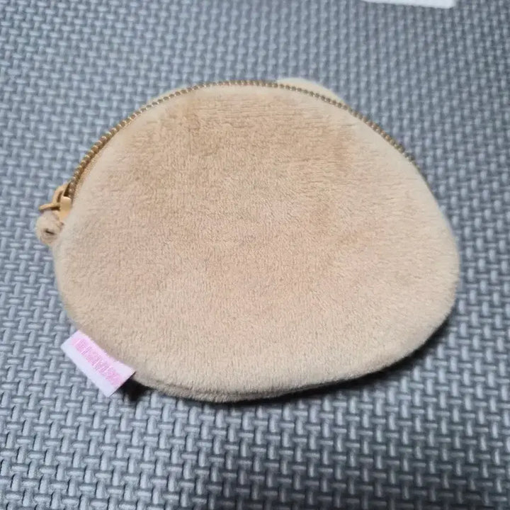 [SOLD OUT] 아이브 팝업 가을 파우치