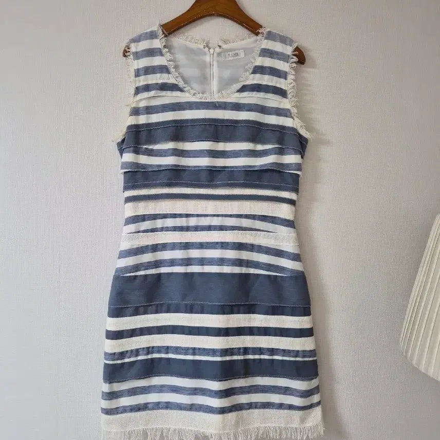 [BUNJANG] TIME Stripe Sleeveless Dress / [한섬TIME] 스트라이프 민소매 원피스