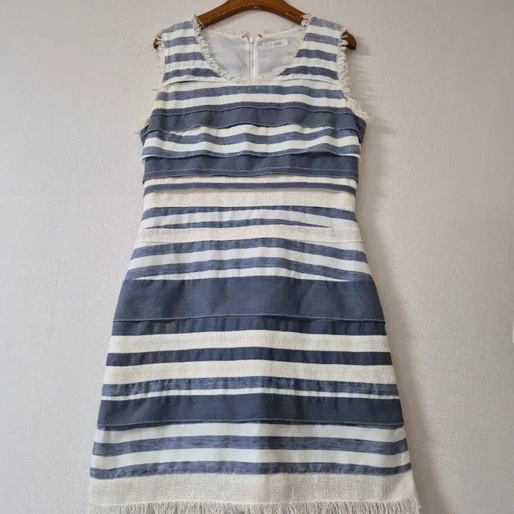 [BUNJANG] TIME Stripe Sleeveless Dress / [한섬TIME] 스트라이프 민소매 원피스