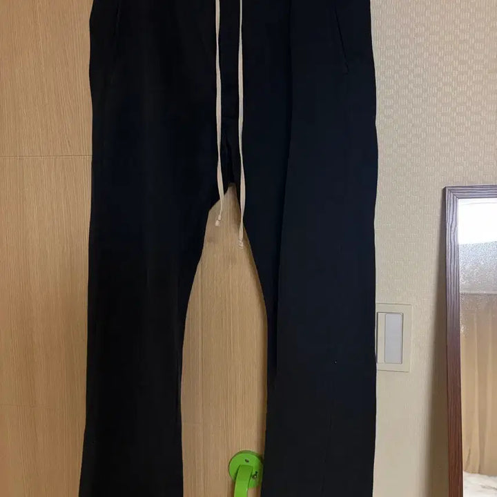 [SOLD OUT] L) 릭오웬스 트라우저 다크쉐도우 베를린 드로스트링 팬츠