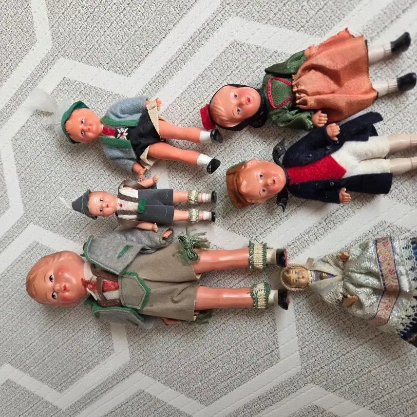 [BUNJANG] Vintage Cello Doll / 빈티지셀롤인형