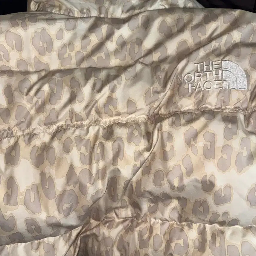 [BUNJANG] The North Face Leopard Pattern Padded Jacket / 노스페이스 레오파드 패딩