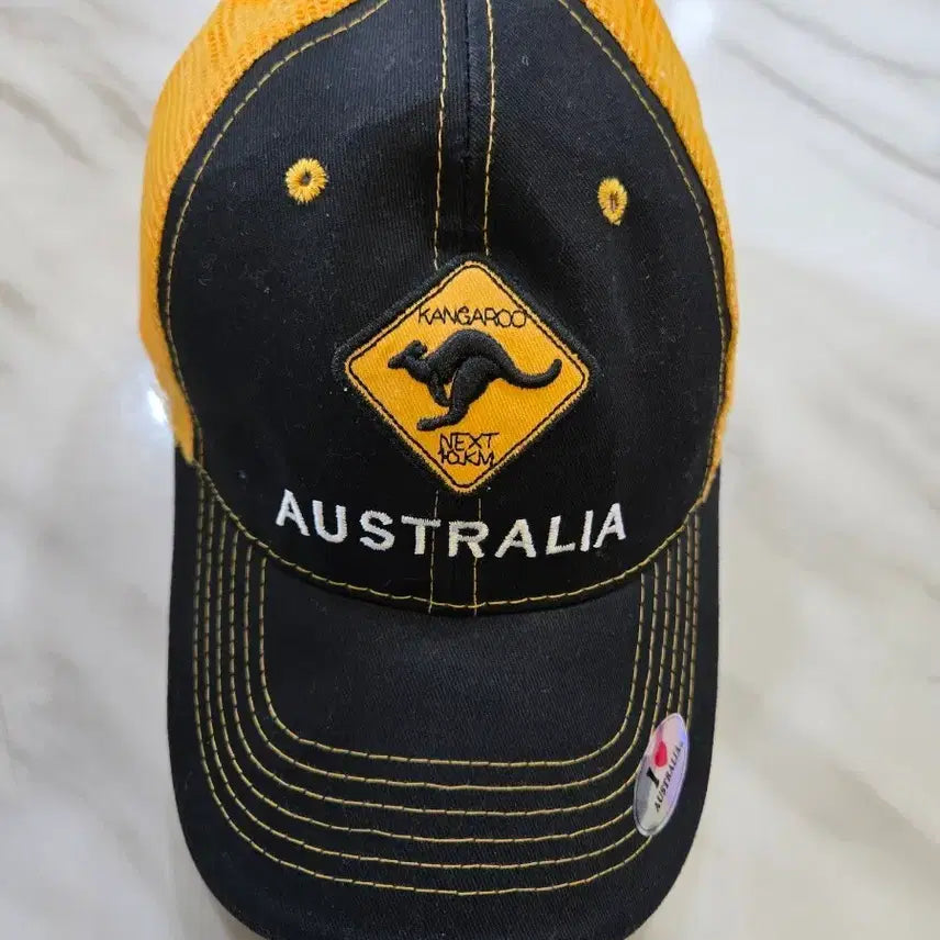[BUNJANG] Australia Kangaroo Embroidered Mesh Cap Black/Yellow / 호주 캥거루 자수 메쉬캡 블랙/옐로우