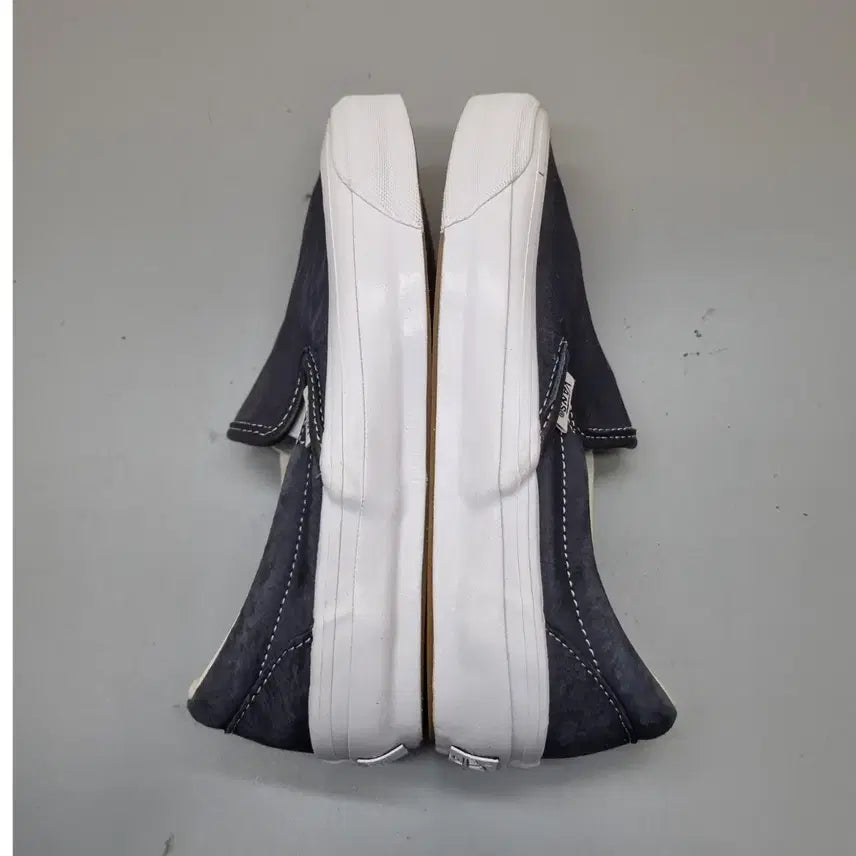 [BUNJANG] Vans Classic Suede Slip-on Shoes / 반스 클래식 스웨이드 슬립온 220