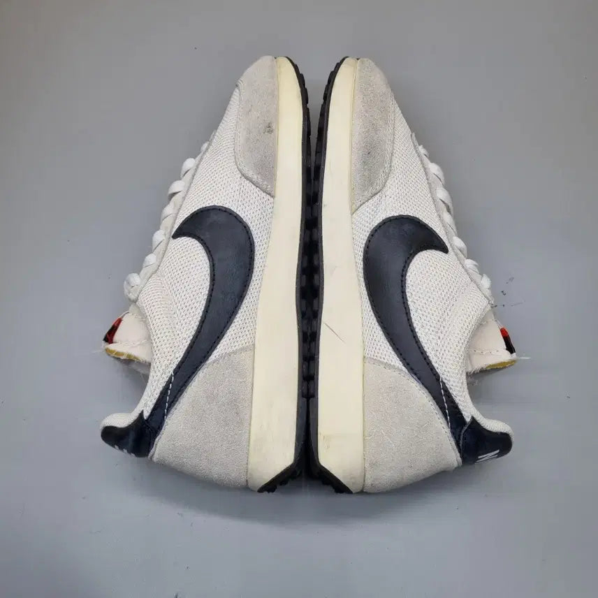 [BUNJANG] Nike Tailwind 79 Sneakers 255 / 나이키 테일윈드79 운동화255