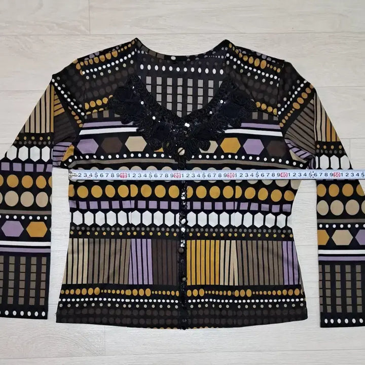 [BUNJANG] Pattern Lace Blouse / 패턴 레이스 블라우스